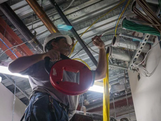 Мини УЗК -30м- Предназначено для прокладки силового и телефонного кабеля